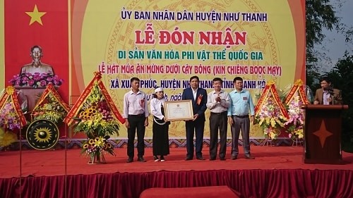 Lễ Hát múa ăn mừng dưới cây bông ( Người dân tộc Thái gọi là “Kin chiêng bọoc mạy”) công nhận Di sản Văn hóa Phi vật thể Quốc gia vào năm 2018.