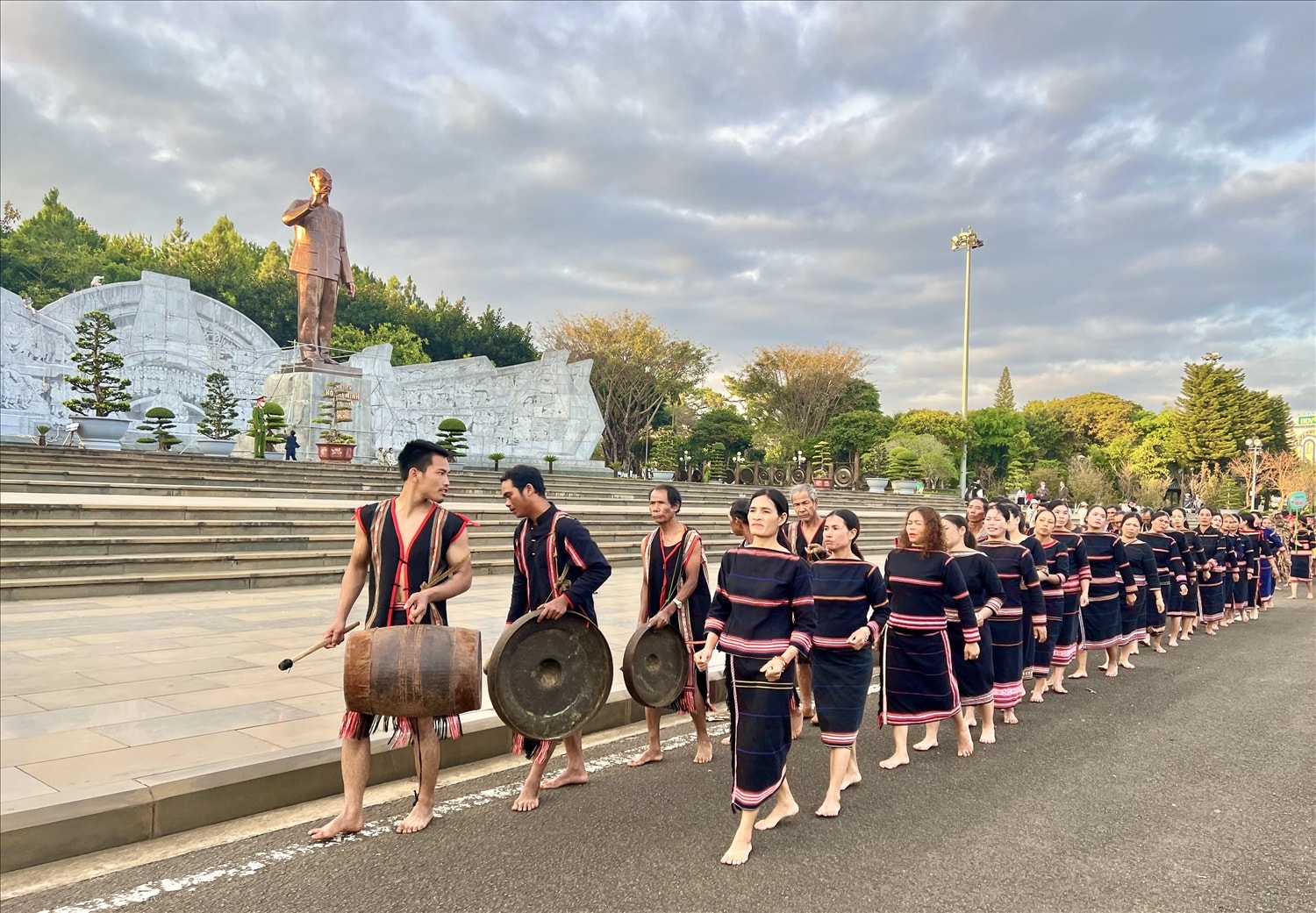 Festival văn hoá cồng chiêng tỉnh Gia Lai năm 2023 sẽ được diễn ra tại khu vực Quảng trường Đại Đoàn Kết, Tp. Pleiku