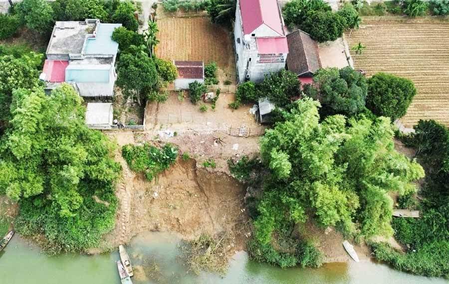 Sạt lở nghiêm trọng dọc sông Bưởi ở huyện miền núi Thạch Thành Sạt lở nghiêm trọng dọc sông Bưởi ở huyện miền núi Thạch Thành