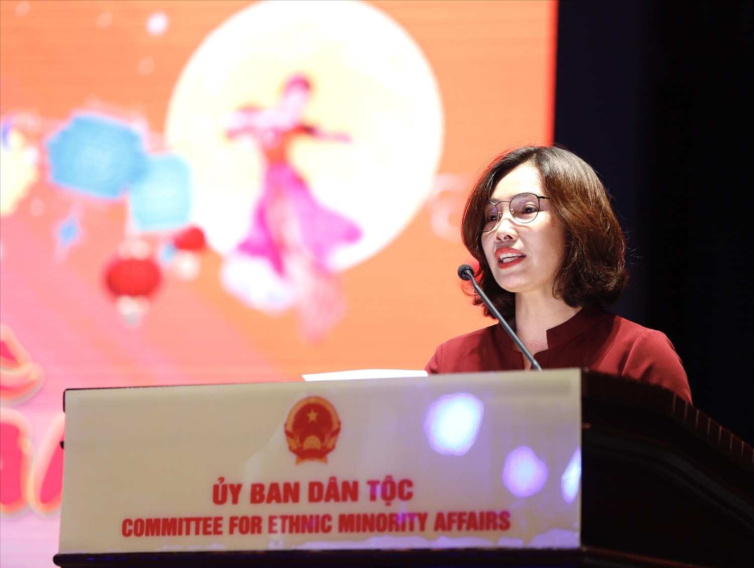Bà Nguyễn Thu Minh - Vụ trưởng Vụ Tổ chức cán bộ, Chánh Văn phòng Ban Cán sự Đảng đọc thư Thư chúc mừng của Chủ tịch nước Cộng hòa Xã hội Chủ nghĩa Việt Nam Võ Văn Thưởng nhân dịp Tết Trung thu năm 2023