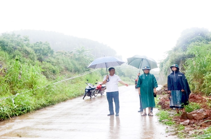 Lãnh đạo UBND huyện Lục Ngạn chỉ đạo công tác khắc phục Lãnh đạo UBND huyện Lục Ngạn chỉ đạo công tác khắc phục
