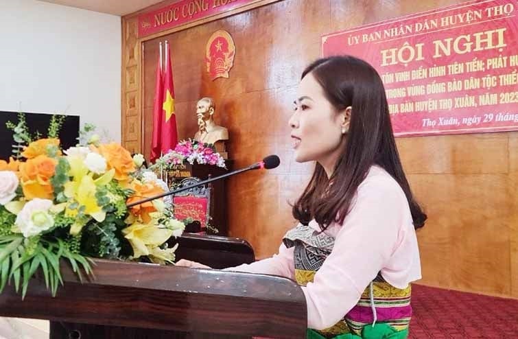 Các đại biểu tham gia ý kiến thảo luận tại Hội nghị
