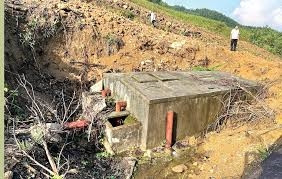 (bài thời sự): Cách xử lý nguồn nước bị ôi nhiễm trong và sau lũ lụt ở Nghệ An 3