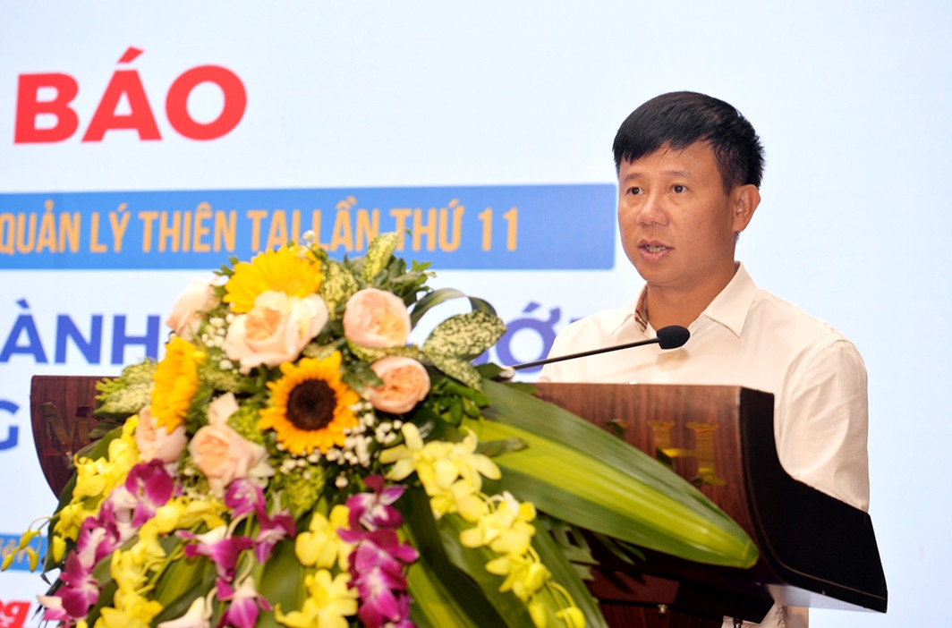 Cục trưởng Cục Quản lý đê điều và Phòng, chống thiên tai Phạm Đức Luận phát biểu tại buổi họp báo Cục trưởng Cục Quản lý đê điều và Phòng, chống thiên tai Phạm Đức Luận phát biểu tại buổi họp báo