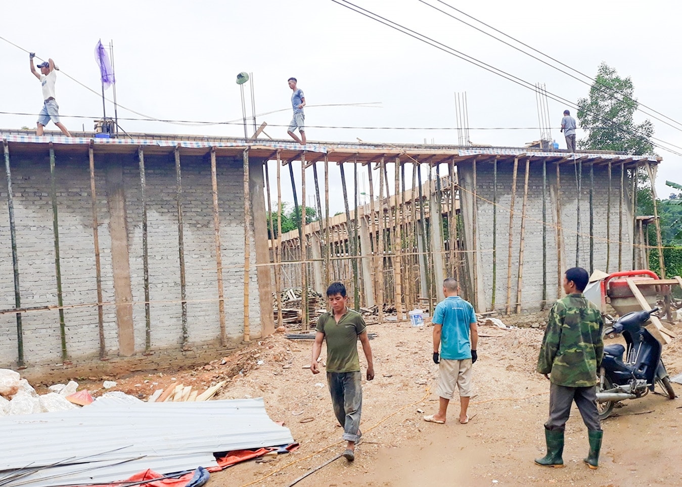 Thi công chợ Châu Hạnh huyện Quỳ Châu Thi công chợ Châu Hạnh huyện Quỳ Châu