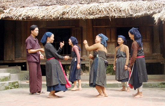 Việc tuyên truyền, phổ biến giáo dục pháp luật trên địa bàn tỉnh Vĩnh Phúc đã góp phần nâng cao ý thức cho đồng bào dân tộc thiểu số.