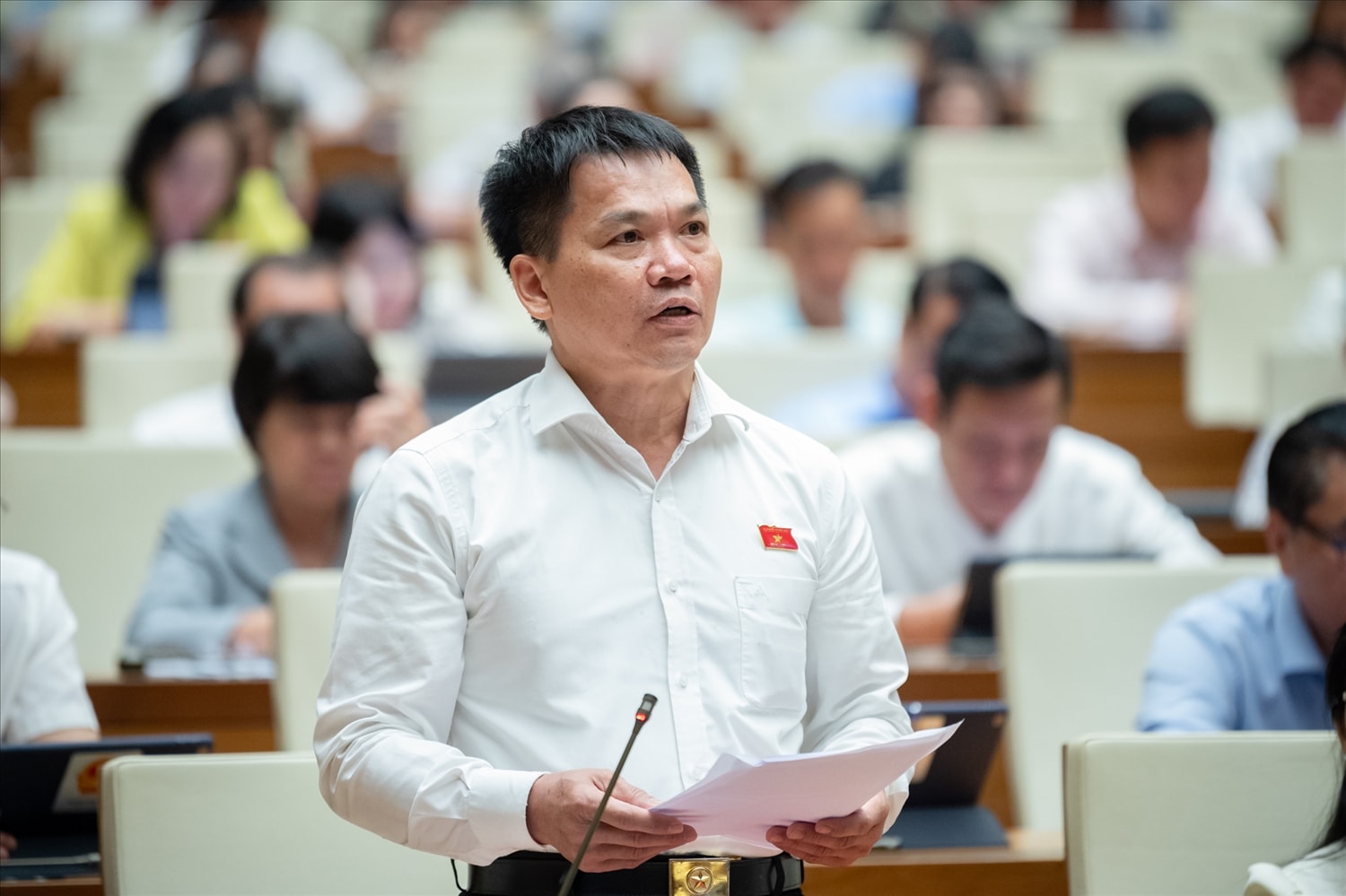 Đại biểu Dương Khắc Mai (Đoàn ĐBQH tỉnh Đắk Nông)