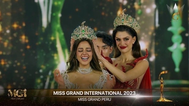 Tân Miss Grand International 2023 trong giây phút đăng quang Tân Miss Grand International 2023 trong giây phút đăng quang