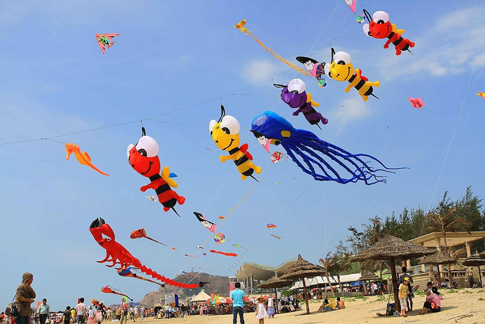 Với chủ đề Với chủ đề
