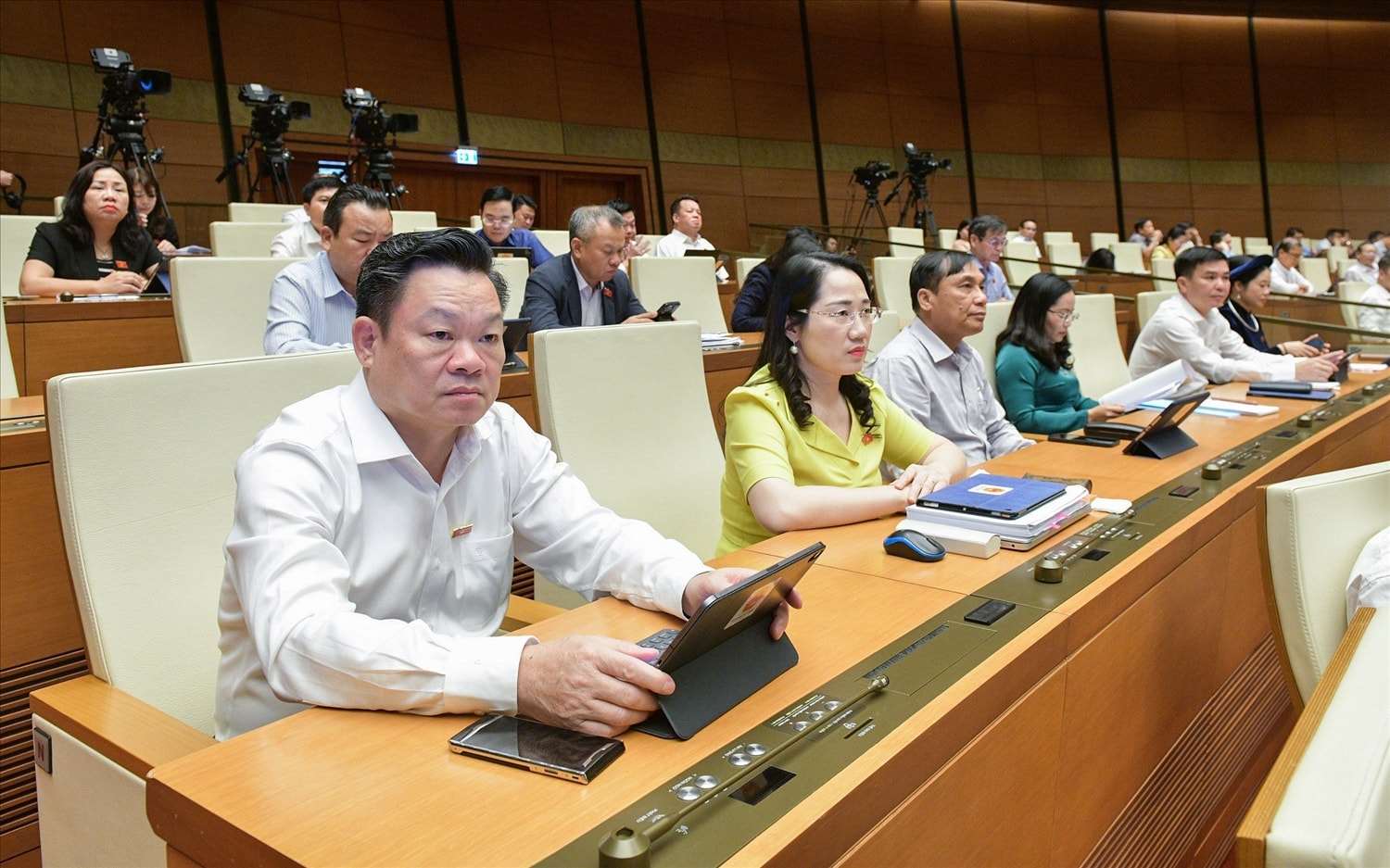 Các đại biểu tham dự phiên thảo luận