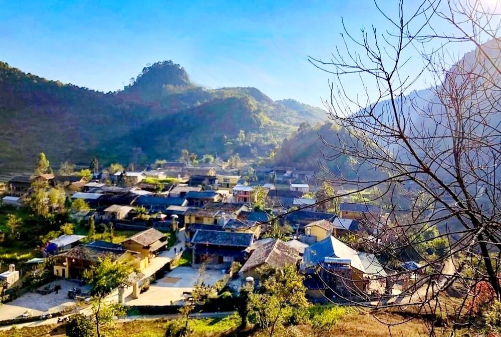 Người Lô Lô ứng dụng công nghệ vào phát triển du lịch cộng đồng