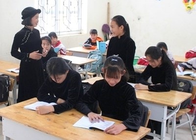 Mô hình lớp học tiếng dân tộc Tày của cô giáo Dương Thị Bền trường THCS Vân Sơn, huyện Sơn Động. Ảnh minh họa Mô hình lớp học tiếng dân tộc Tày của cô giáo Dương Thị Bền trường THCS Vân Sơn, huyện Sơn Động.
