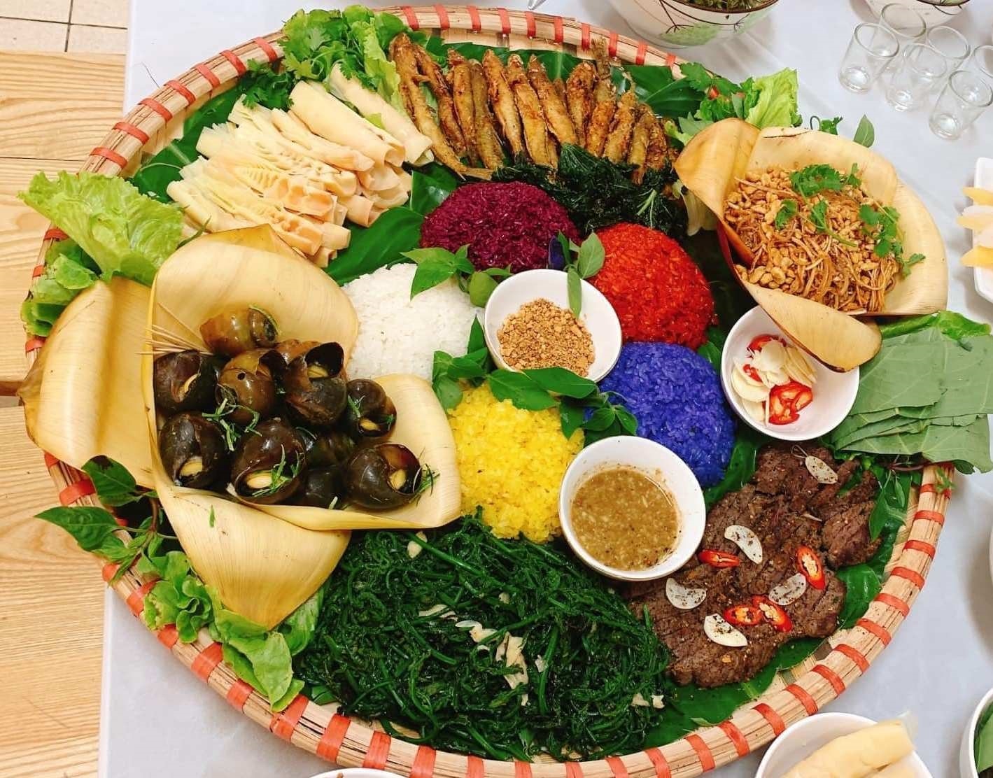 Gạo nếp góp phần làm nên dư vị ẩm thực vùng cao Tây Bắc. 