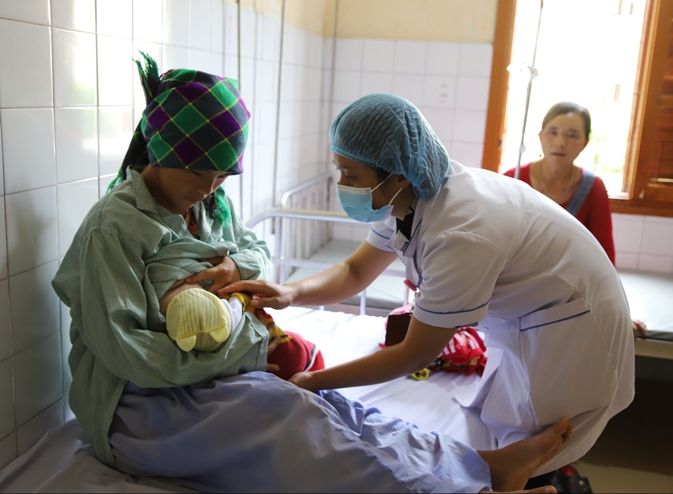 Hướng dẫn chăm sóc cho mẹ và bé khi sinh tại BVĐk huyện Bắc Hà. Ảnh minh họa Hướng dẫn chăm sóc cho mẹ và bé khi sinh tại BVĐk huyện Bắc Hà.
