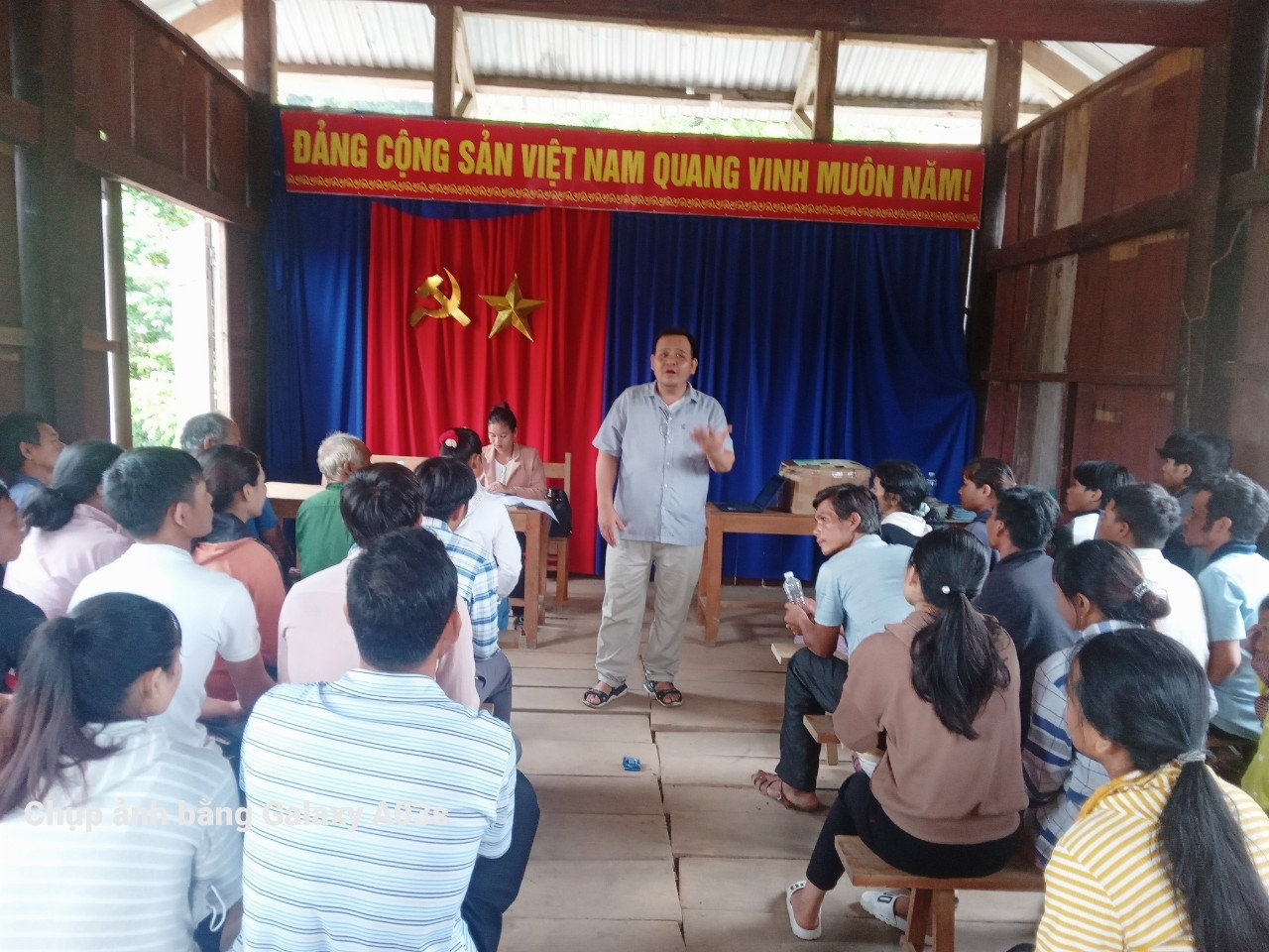 Các cấp, sở, ngành ở Quảng Nam thường xuyên tổ chức các lớp tuyên truyền pháp luật cho người DTTS.