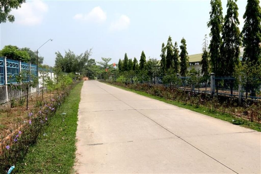 Đường nông thôn mới ở huyện Đức Linh Đường nông thôn mới ở huyện Đức Linh