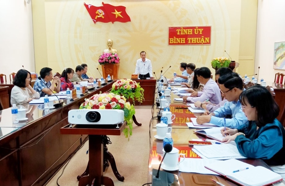Ông Nguyễn Lam - Phó Trưởng ban Dân vận Trung ương chủ trì buổi làm việc tại tỉnh Bình Thuận Ông Nguyễn Lam - Phó Trưởng ban Dân vận Trung ương chủ trì buổi làm việc tại tỉnh Bình Thuận