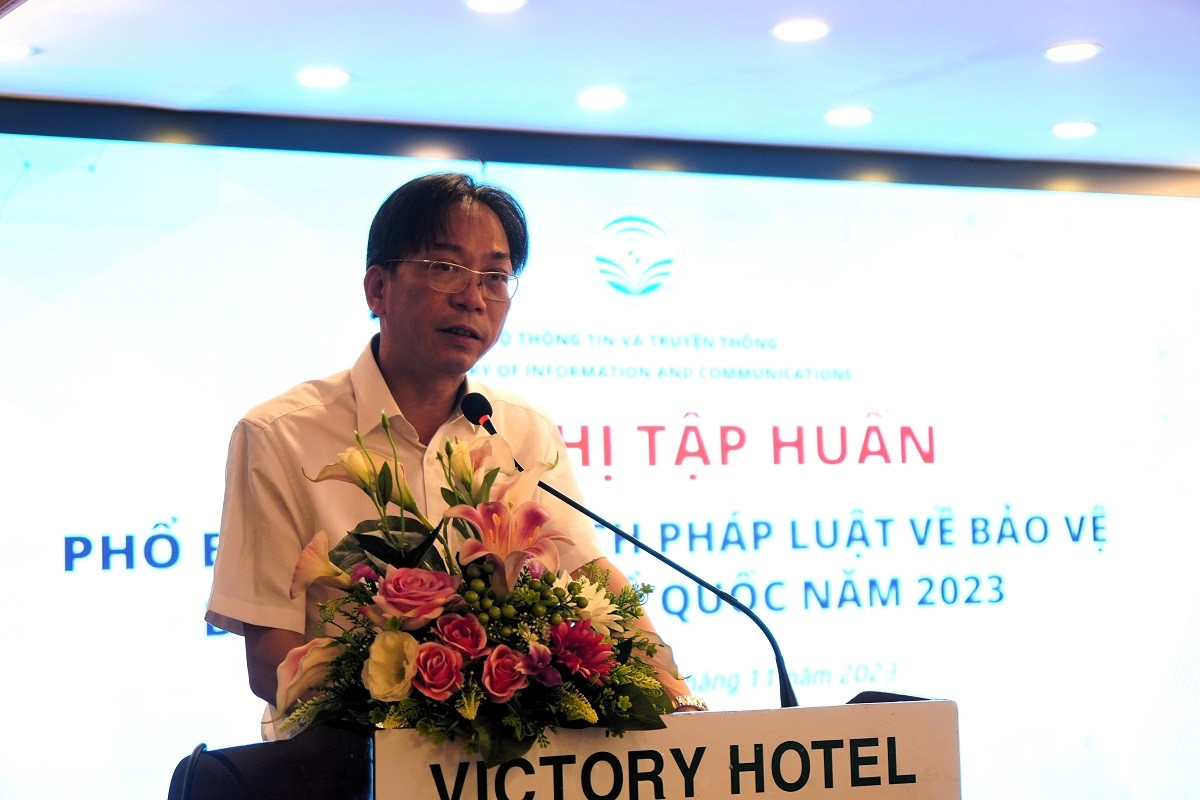 Ông Hồ Hồng Hải, Phó Vụ trưởng Vụ Pháp chế, Bộ Thông tin và Truyền thông phát biểu khai mạc Hội nghị