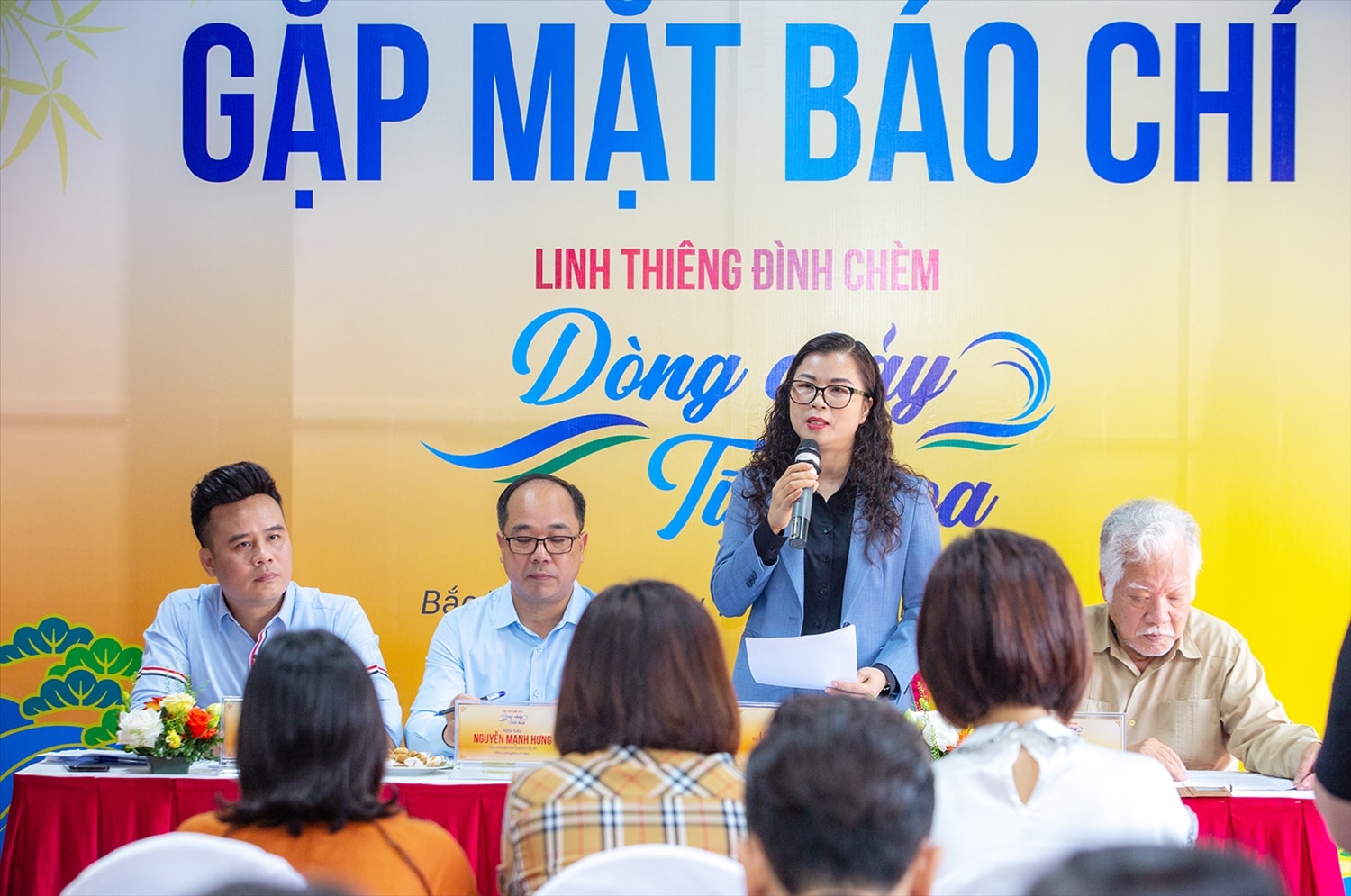 Đại diện Ban Tổ chức phát biểu tại buổi Họp báo