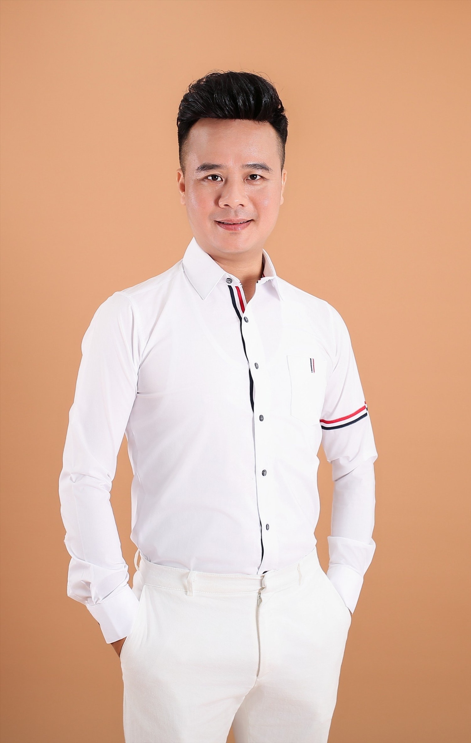 Tổng đạo diễn Mai Thanh Tùng