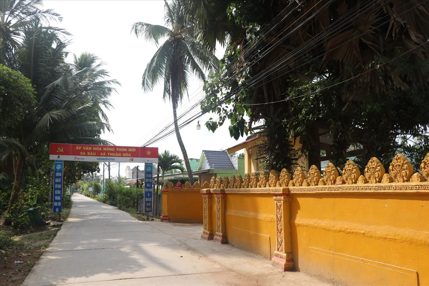 Tuyến lộ giao thông mới ấp Sa Bâu, xã Thuận Hoà huyện Châu Thành ( Sóc Trăng)