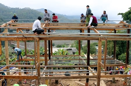 Dồn sức hỗ trợ hoàn thiện nhà cho hộ nghèo dân tộc thiểu số tỉnh Điện Biên Điện Biên: Vận dụng tốt các chính sách làm nhà ở cho đồng bào nghèo dân tộc thiểu số 5