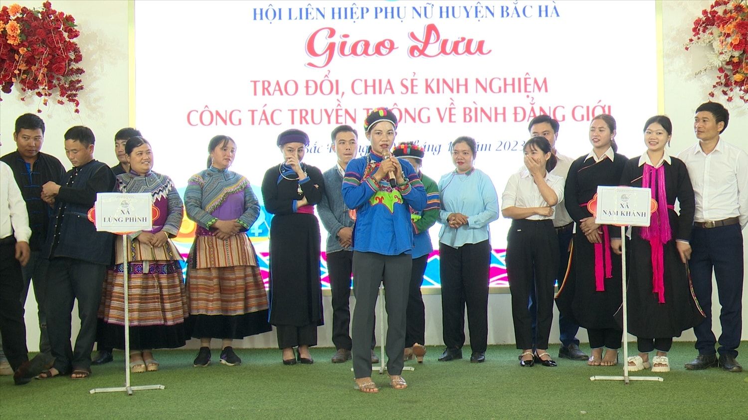 Thông qua chương trình giao lưu góp phần nâng cao năng lực hoạt động của các tổ truyền thông Thông qua chương trình giao lưu góp phần nâng cao năng lực hoạt động của các tổ truyền thông