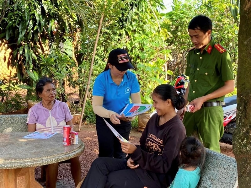 (BCĐ- CĐ Vận động đồng bào PTKTXH): Bình Phước: Hướng tới chăm sóc sức khỏe toàn dân thông qua bảo hiểm y tế toàn dân