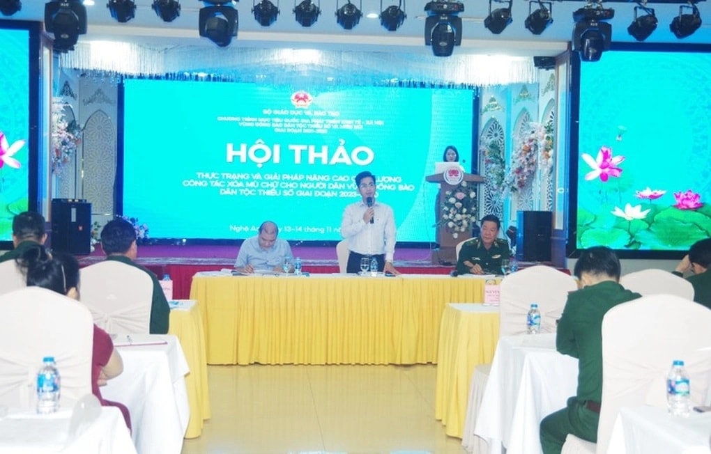 Toàn cảnh Hội thảo thực trạng và giải pháp nâng cao chất lượng công tác xóa mù chữ cho người dân vùng đồng bào dân tộc thiểu số, giai đoạn 2023-2030 các tỉnh miền Trung.