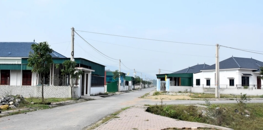 Hiện nay tỉnh Nghệ An có 252 xã có đông đồng bào Công giáo được công nhận xã đạt chuẩn Nông thôn mới, 273/501 xóm giáo đạt chuẩn văn hóa (Trong ảnh: Một góc giáo xứ La Nham xã Nghi Yên,huyện Nghi Lộc Hiện nay tỉnh Nghệ An có 252 xã có đông đồng bào Công giáo được công nhận xã đạt chuẩn Nông thôn mới, 273/501 xóm giáo đạt chuẩn văn hóa (Trong ảnh: Một góc giáo xứ La Nham xã Nghi Yên,huyện Nghi Lộc