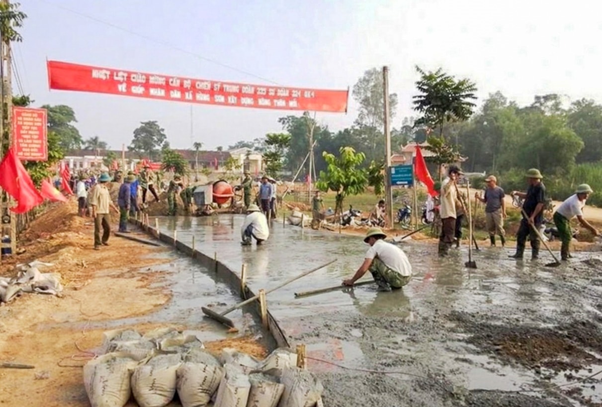 Bà con giáo dân xã Hùng Sơn, huyện Anh Sơn tham gia xây dựng Nông thôn mới Bà con giáo dân xã Hùng Sơn, huyện Anh Sơn tham gia xây dựng Nông thôn mới