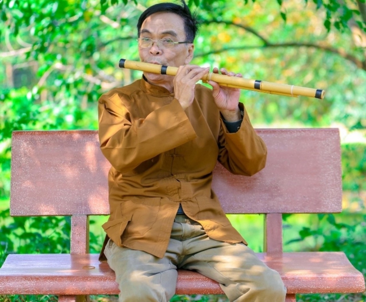 Hàng chục năm qua, nghệ nhân Hải luôn đau đáu với những nét văn hóa của dân tộc Thổ đang bị mai một Hàng chục năm qua, nghệ nhân Hải luôn đau đáu với những nét văn hóa của dân tộc Thổ đang bị mai một