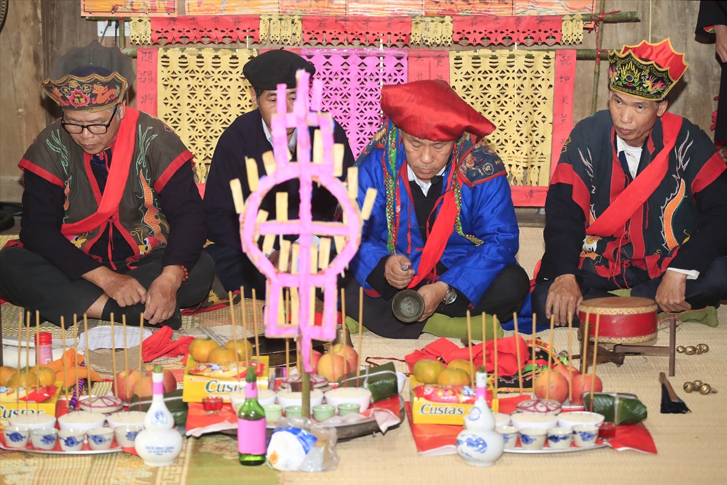 (BÀI CHUYÊN ĐỀ VỀ DÂN TỘC CÒN GẶP NHIỀU KHÓ KHĂN) Đặc sắc lễ đánh dấu trưởng thành của người đàn ông dân tộc Nùng 1