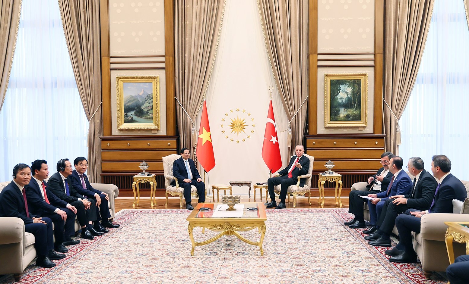 Hai nhà lãnh đạo đã thống nhất nhiều biện pháp cụ thể nhằm thúc đẩy hơn nữa quan hệ hợp tác nhiều mặt giữa hai nước - Ảnh: VGP/Nhật Bắc