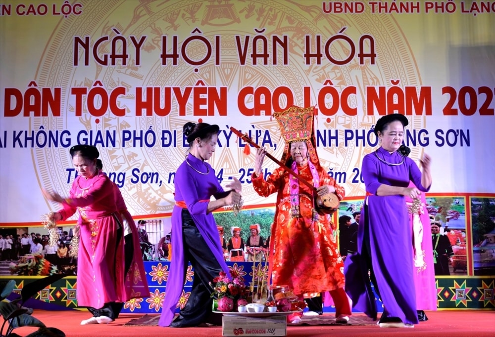 Lạng Sơn luôn trú trọng việc bảo tồn, lưu giữ những nét đẹp, bản sắc văn hóa của các dân tộc trên địa bàn.