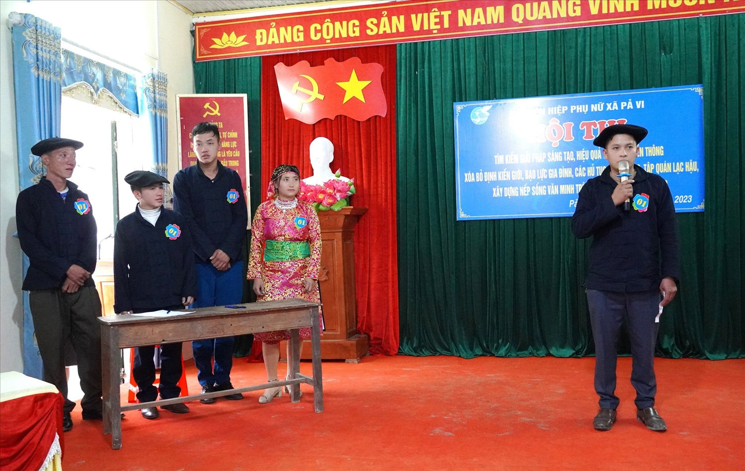 Phần thi xử lý tình huống của đội thôn Kho Tấu xã Pả Vi (Mèo Vạc, Hà Giang)