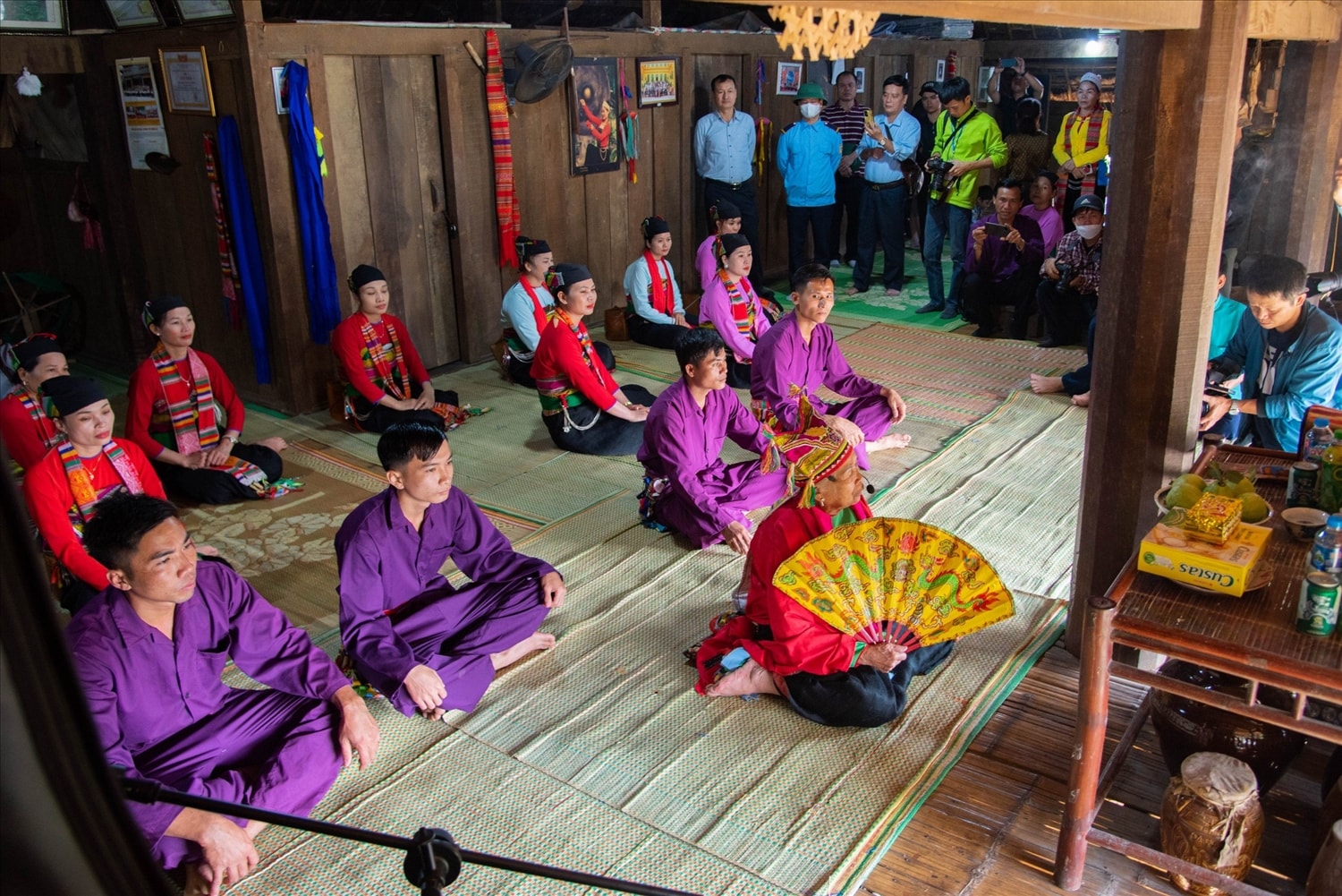 (Bài CĐ Dân tộc Tôn giáo) Người giữ “hồn cốt” Lễ hội Pồn Pôông của của dân tộc Mường (Thanh Hóa) 2