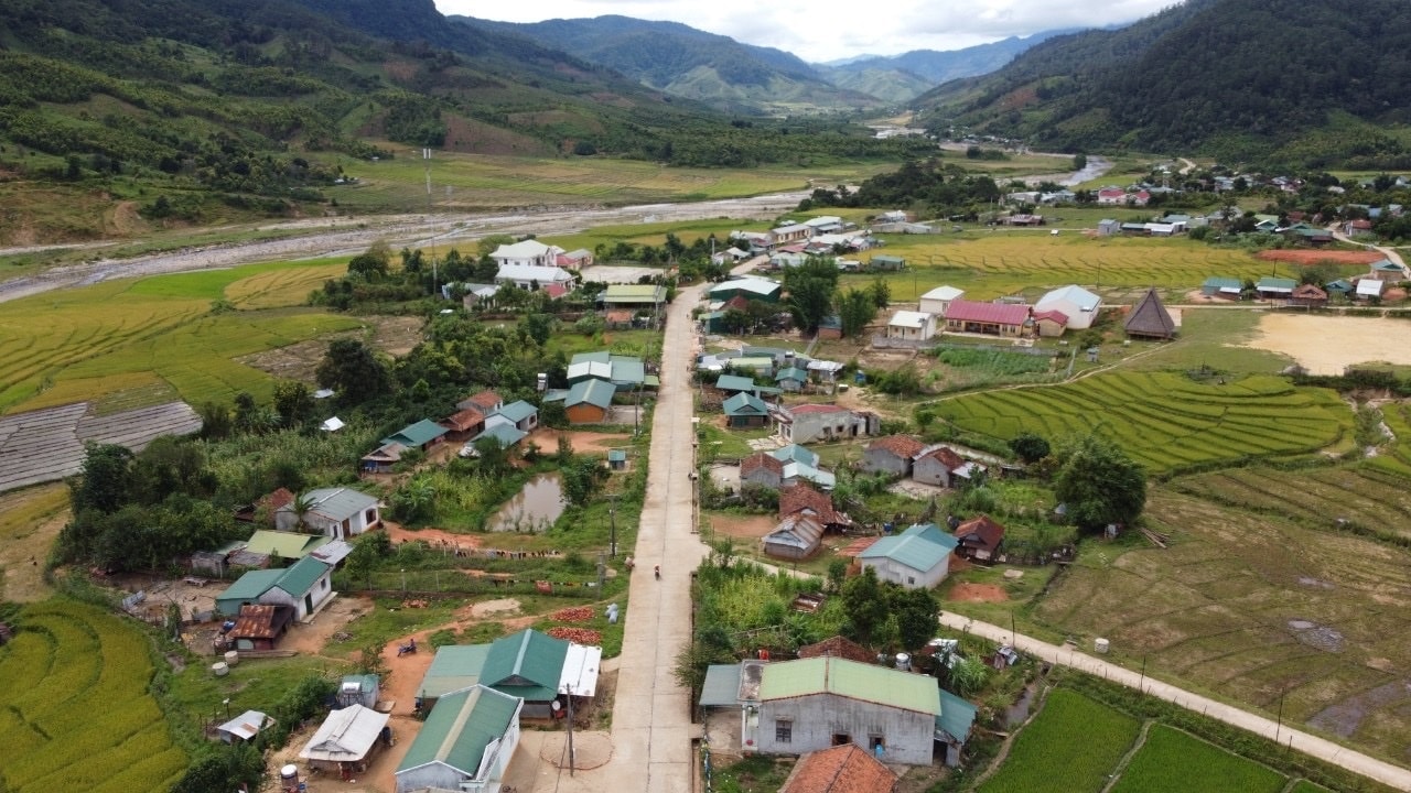 Nhờ sự quan tâm của Đảng, Nhà nước diện mạo vùng đồng bào DTTS đổi thay rõ nét Nhờ sự quan tâm của Đảng, Nhà nước diện mạo vùng đồng bào DTTS đổi thay rõ nét
