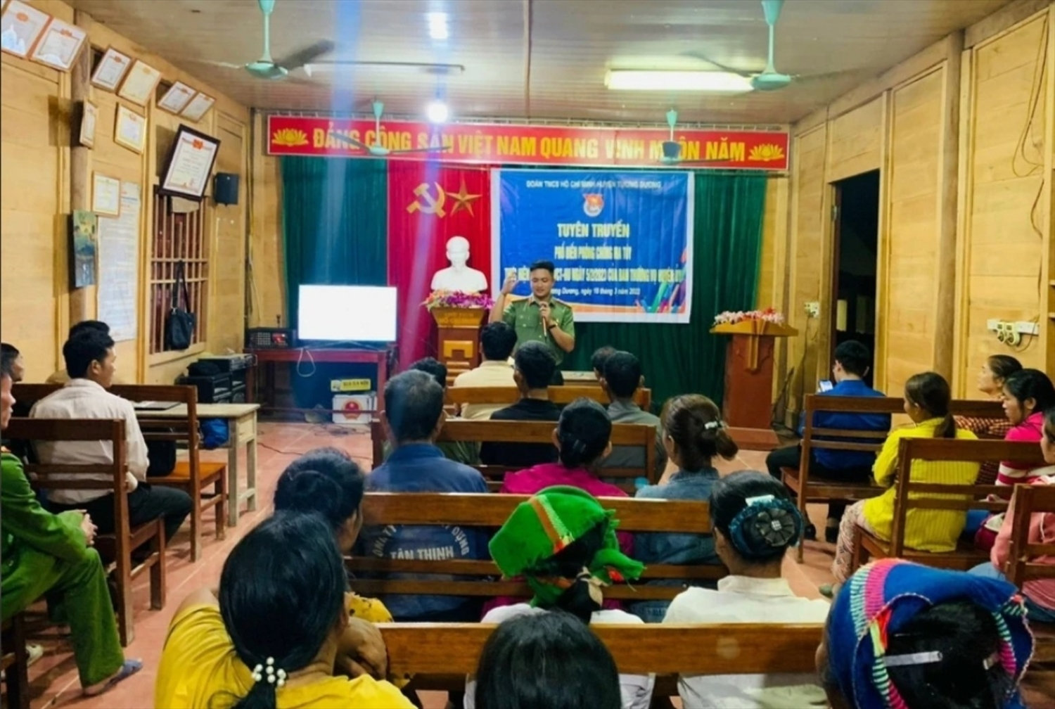 Đẩy mạnh tuyên truyền phòng chống ma túy cho người dân Đẩy mạnh tuyên truyền phòng chống ma túy cho người dân