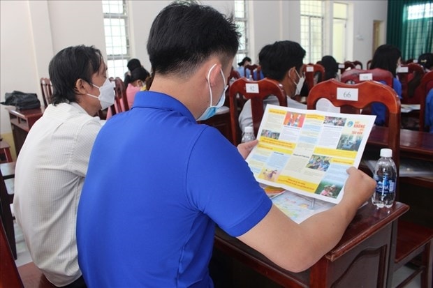 Tập huấn cho các thành viên trong mô hình “Giảm thiểu tình trạng tảo hôn và hôn nhân cận huyết thống trong vùng đồng bào dân tộc thiểu số Tập huấn cho các thành viên trong mô hình “Giảm thiểu tình trạng tảo hôn và hôn nhân cận huyết thống trong vùng đồng bào dân tộc thiểu số