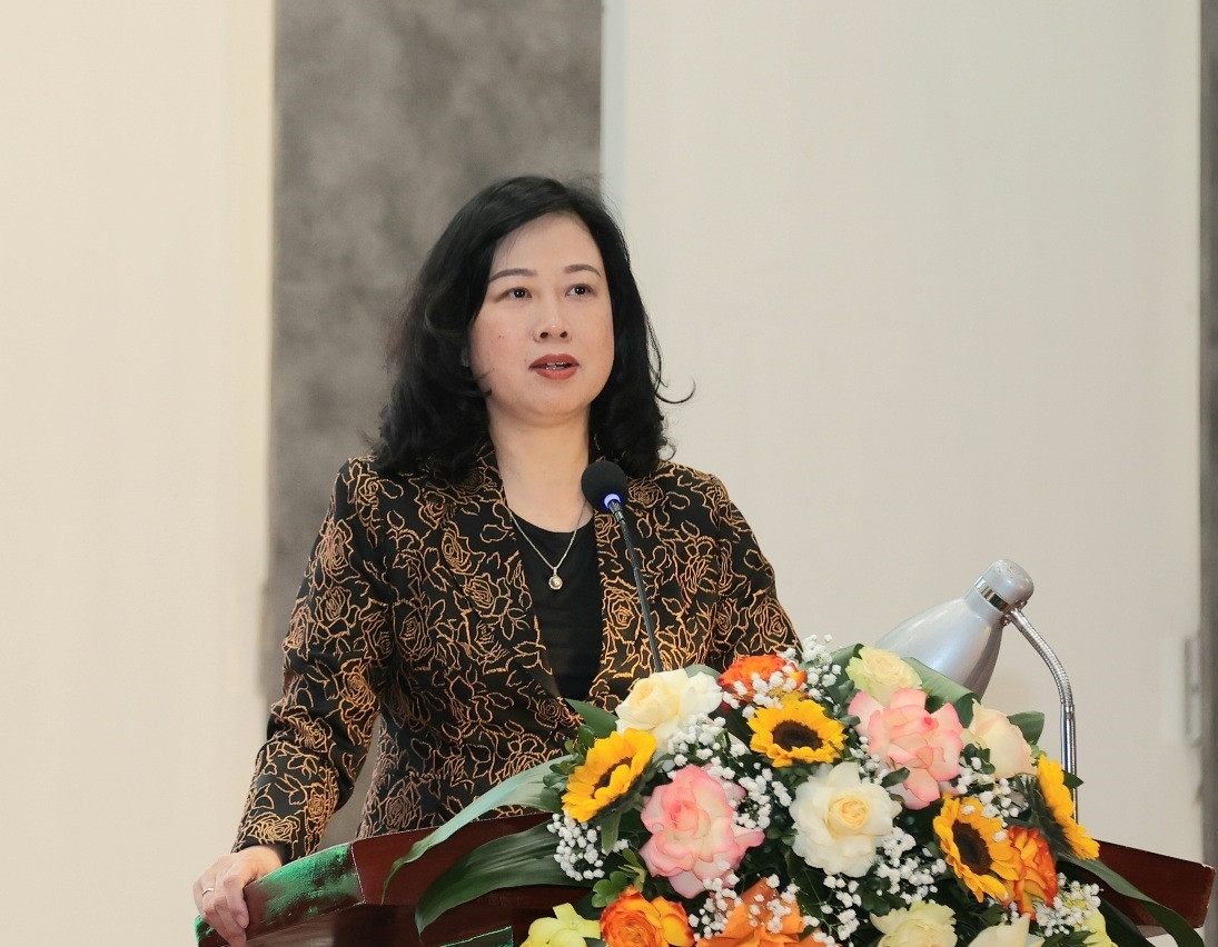 Bộ trưởng Bộ Y tế Đào Hồng Lan phát biểu tại hội nghị.