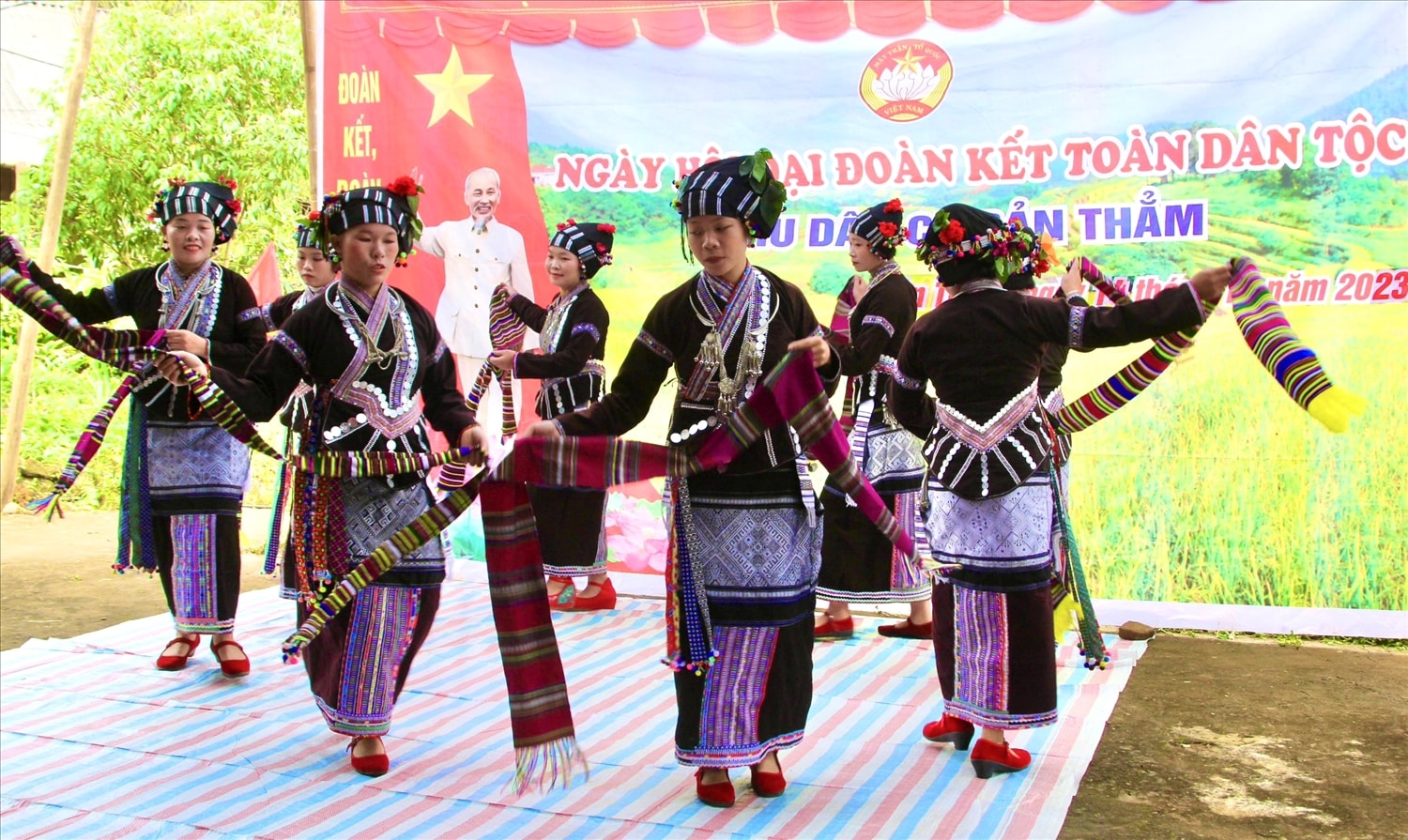 (CĐ Lai Châu)  4