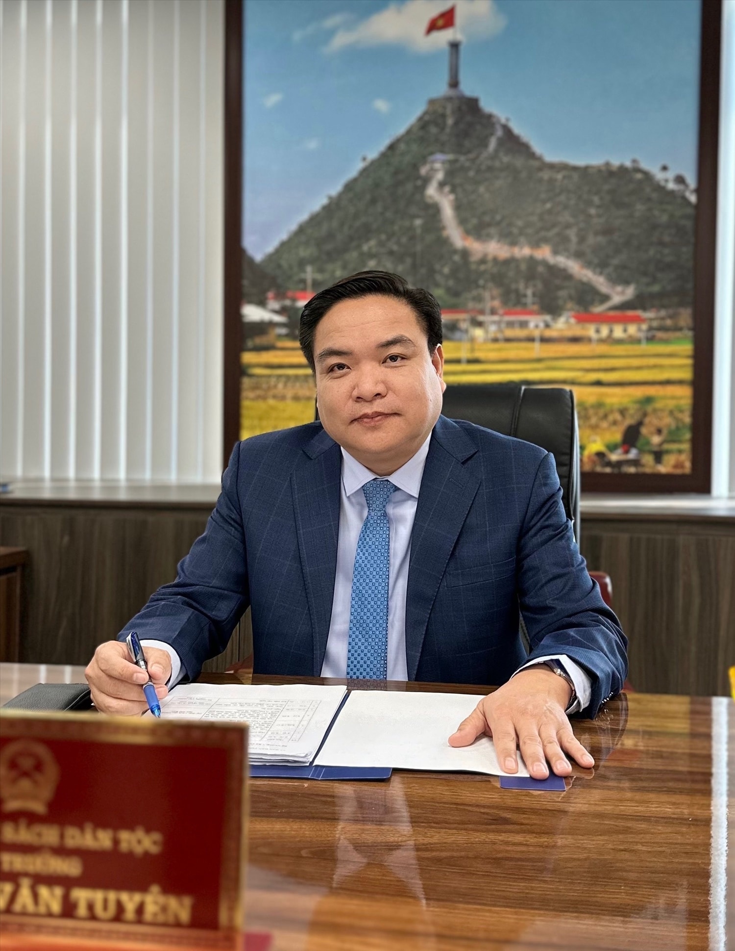 Ông Hoàng Văn Tuyên – Vụ trưởng vụ Chính sách dân tộc, Uỷ ban Dân tộc