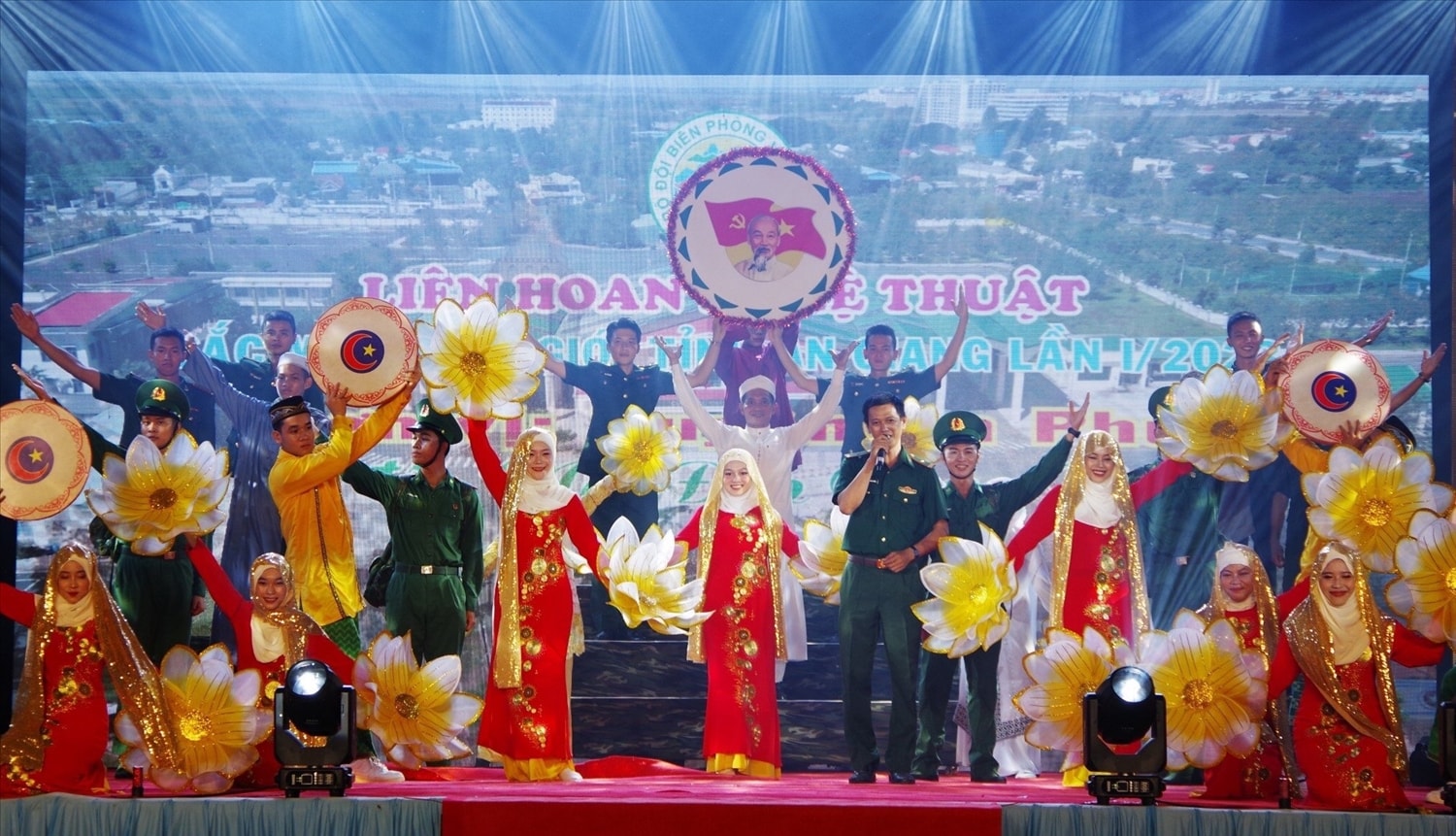 Đời sống văn hoá của  người Chăm An Giang luôn hiện diện trên mọi lĩnh vực của cộng đồng 