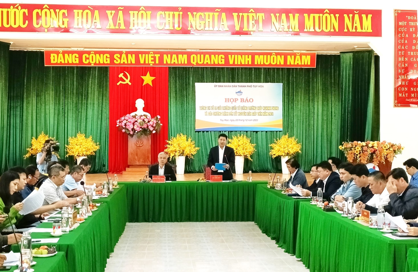Quang cảnh buổi họp báo