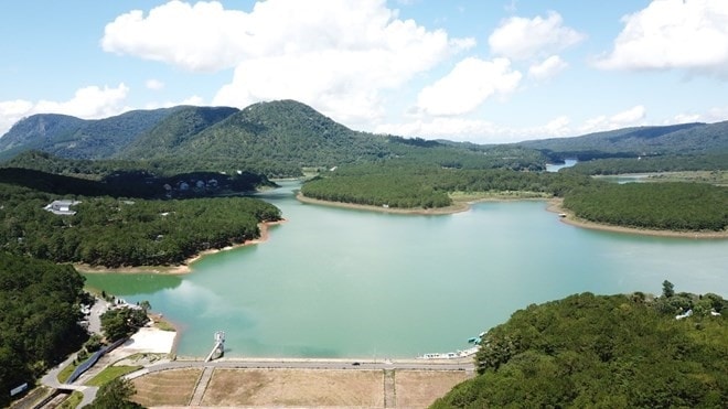 (BCĐ - Thông tin đối ngoại) Hồ Tuyền Lâm (Lâm Đồng) được UNESCO vinh danh khu du lịch tiêu biểu châu Á - Thái Bình Dương.