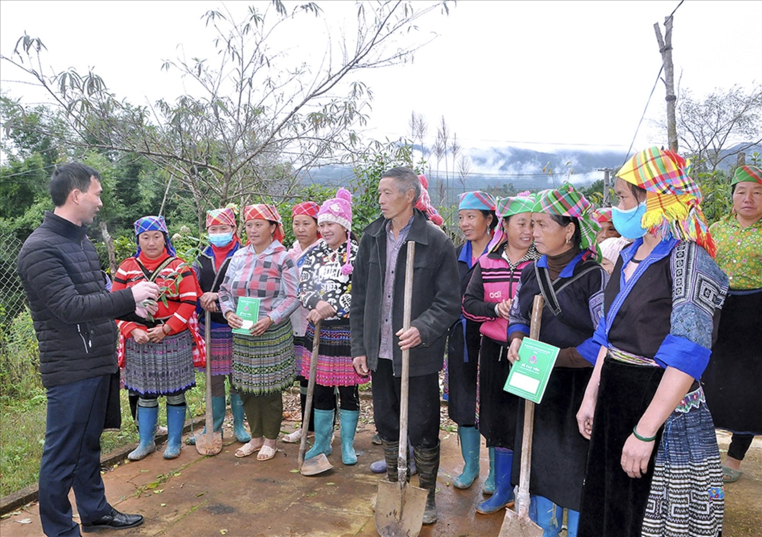 (BCĐ - TT vận động ND) Để người nghèo không bị bỏ lại phía sau: Khơi dậy ý chí tự lực, tự cường và khát vọng vươn lên thoát nghèo bền vững (Bài 4) 1