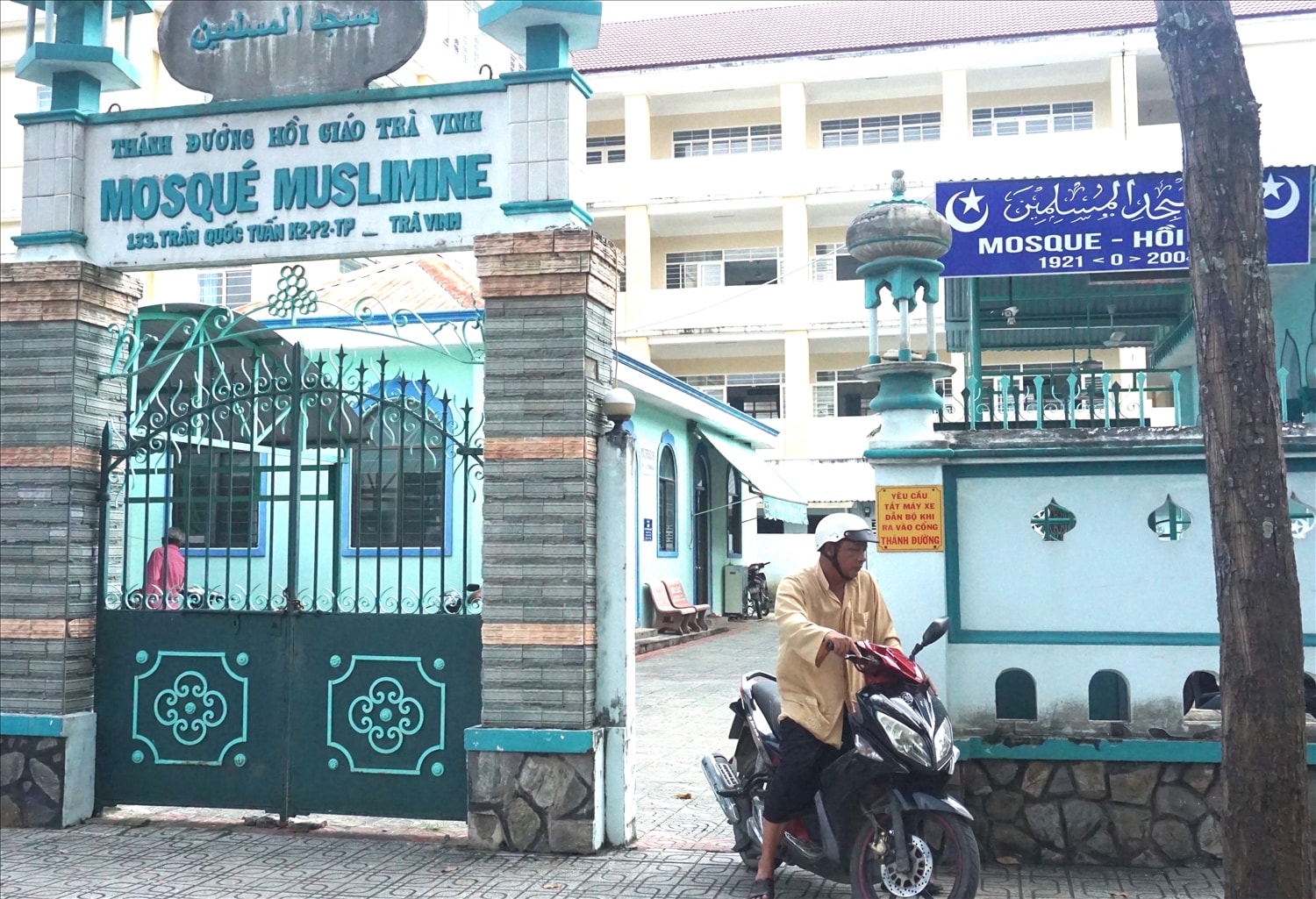 Thánh đường Hồi giáo Chăm ở Trà Vinh: Nơi giáo dục lòng yêu thương, sống tốt đời đẹp đạo 
