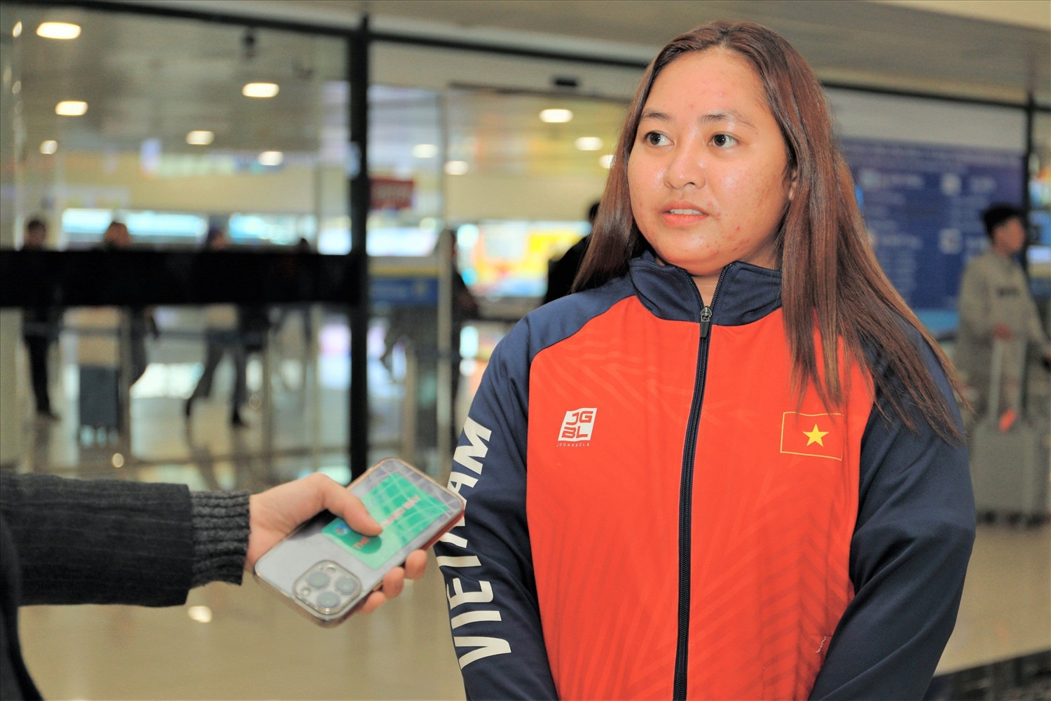 Em Thạch Thị  Ánh Lan, quê ở Trà vinh - Huy chương vàng môn, môn bi sắt thế giới năm 2023: Em rất tự hào và vinh dự được Ban tổ chức Chương trình Lễ tuyên dương HS, SV & TN DTTS xét chọn tham dự và có mặt hôm nay. Mỗi người ai cũng có cơ hội học tập và phát huy tài năng của mình. Là người dân tộc thiểu số, em may mắn được thầy cô, lãnh đạo địa phương quan tâm và hỗ trợ tạo điều kiện cho em luyện tập rất sớm, vì thế em mới có ngày hôm nay. Thành tích là cá nhân, vinh dự là tự hào của dân tộc. Em sẽ cố gắng rèn luyện hơn nữa để đem vinh quang về cho Tổ quốc.