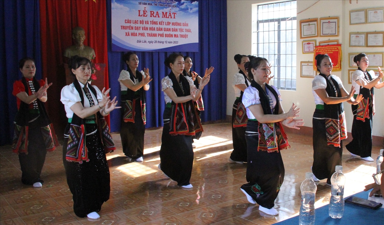 Tiết mục văn nghệ của thành viên CLB